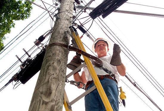 Protect Against the Top 10 Utility Line Worker Hazards