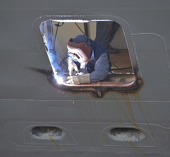 Eye Safety During Welding and Cutting Operations in Shipyards